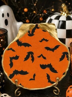 Hand Crafted Halloween Bats Trinket Shell Dish 5”
